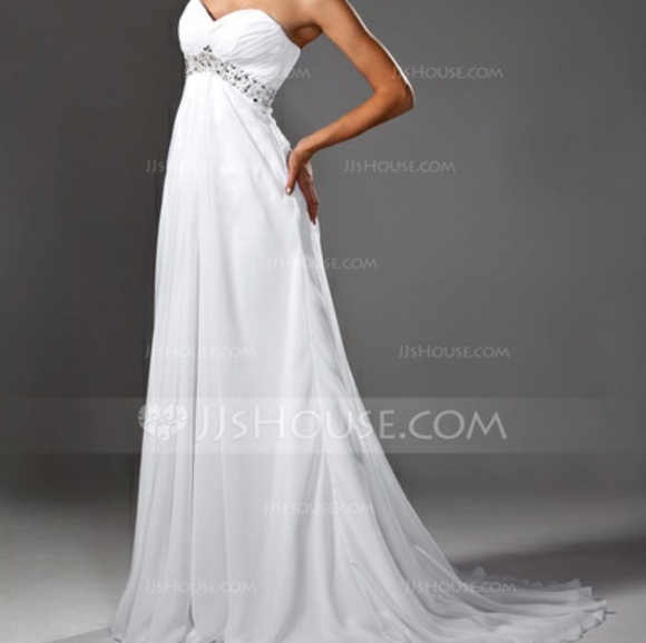 Chiffon Wedding Dress With Ruffle Beading 👰 - Picture 2 of 6